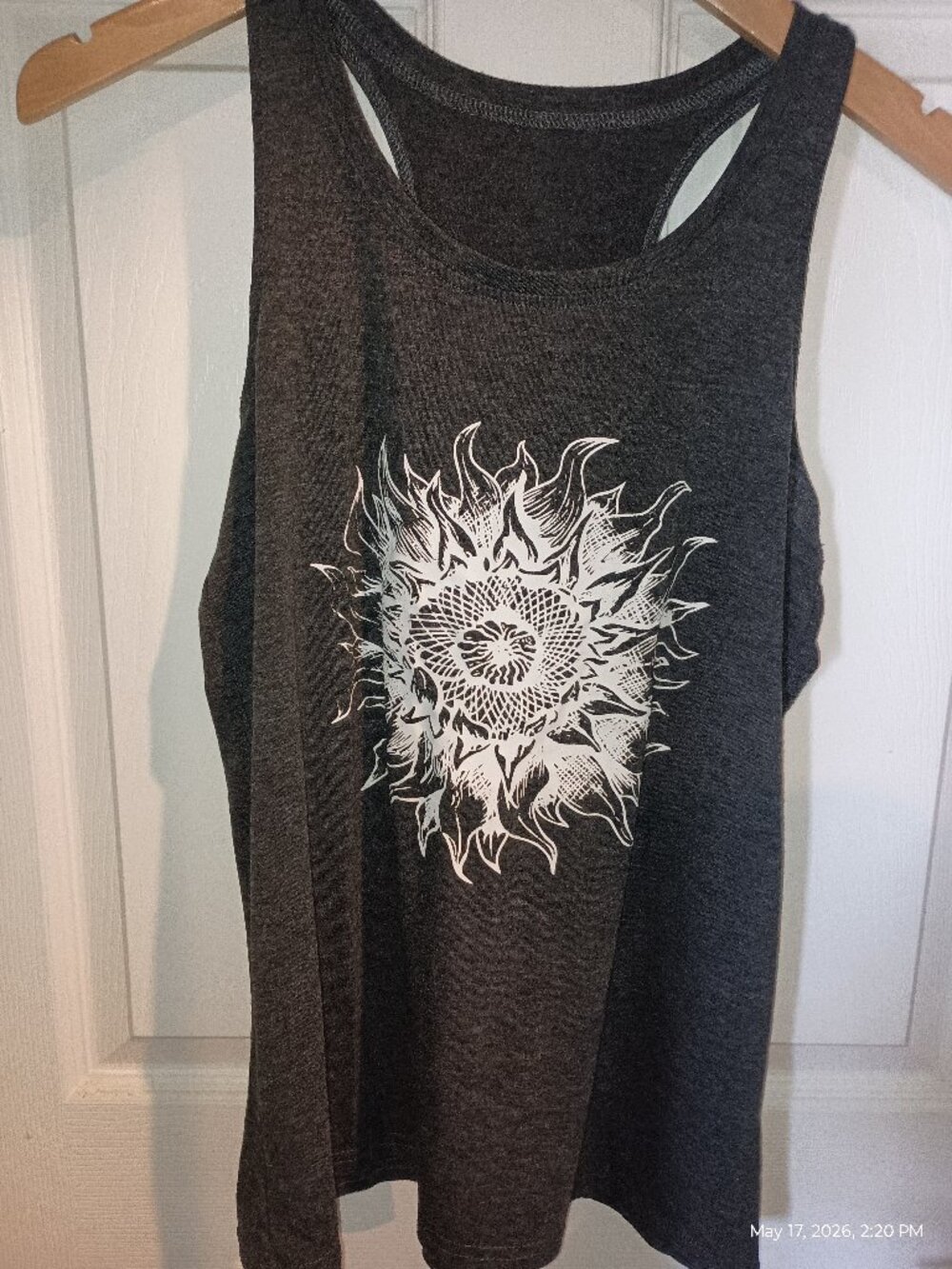 Woman's Tank Top (like new) Size M